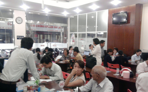 Vẽ cả đàn voi... “phi vật thể”