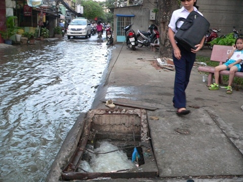TP.HCM: Nguy cơ ngập chìm trong mùa mưa
