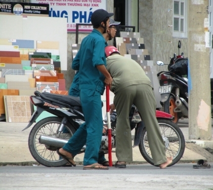 Bắn chết chủ thầu xây dựng giữa ban ngày
