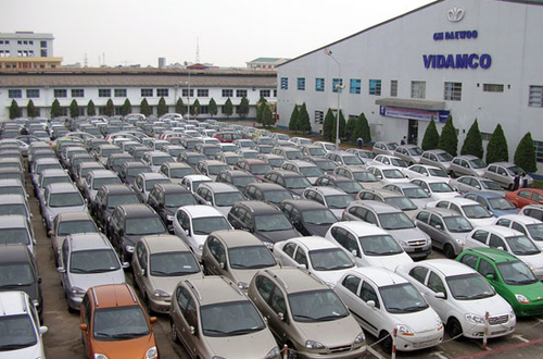 Năm 2010, bước lùi của ôtô “nội”