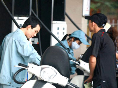 ‘Bom’ tin đồn và cạm bẫy