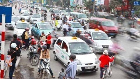 Cái xe vẫn đặt trước... con bò?