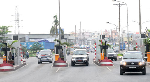 Vô lý trạm thu phí cầu Bình Triệu