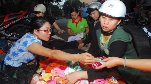 Thưởng tết... thụt lùi