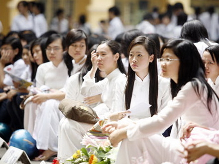 Vì sao Hà Nội không có ai ‘chạy’ vào công chức?