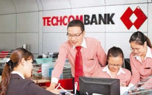 Đua nhau giảm lương lãnh đạo