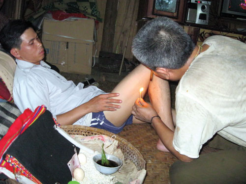 Kiêng "chuyện ấy" 3 năm để luyện hút đạn