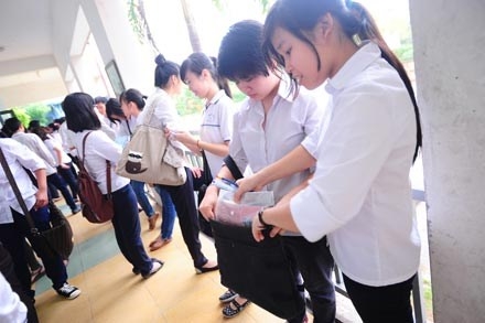 Cho thí sinh mang theo thiết bị ghi âm, ghi hình: Bộ thích, trường ngại