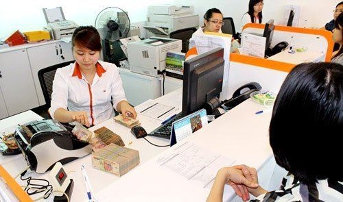 Nhân sự ngân hàng: Nước chảy vòng quanh