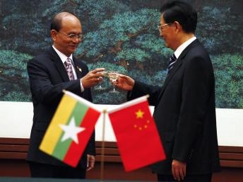 Miến Điện tìm cách thoát khỏi vòng kềm tỏa của Trung Quốc