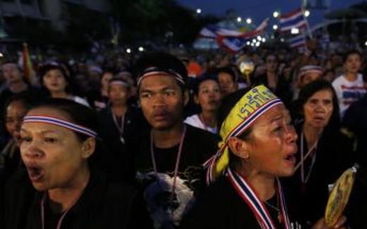 Thái Lan lún sâu thêm vào khủng hoảng chính trị