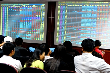 Đầu cơ chứng khoán: Coi chừng trắng tay trong tăng trưởng