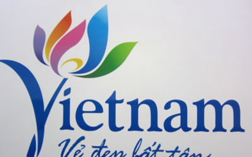 Khẩu hiệu, đừng để chỉ làm điệu