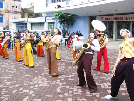 Lễ hội đường phố khuấy động xứ Huế