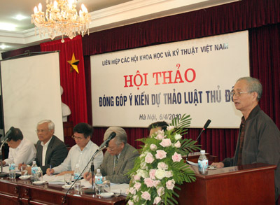 “Quản lý không khéo, đất Hà Nội vài năm nữa là hết!”