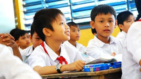 'Chọn nghề dạy học, không nên luẩn quẩn với tiền'