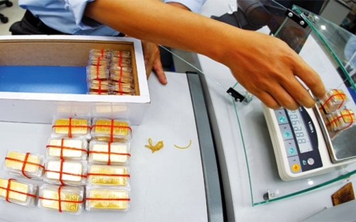 Giá đôla Mỹ nóng nhất thời?