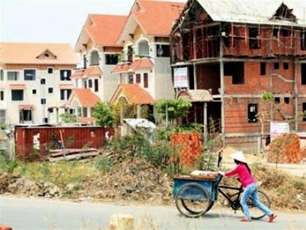 Ngân hàng “né" cho vay bất động sản