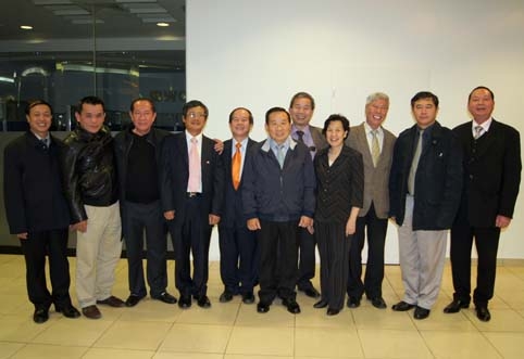 Đoàn đại biểu cấp cao Bộ công an gặp gỡ Đại diện Cộng đồng Việt Nam tại Ba Lan.