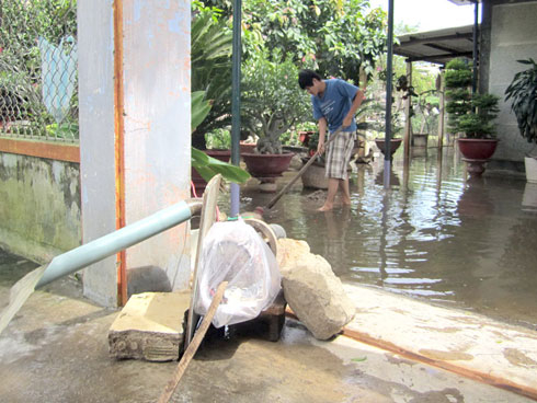 Xóa dấu tích sự tàn phá của 'thủy thần'