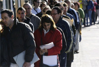 Kinh tế suy thoái nặng nề thêm, làm gia tăng mối lo ngại về khủng hoảng xã hội