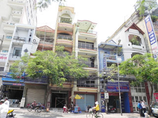 Sẽ cưỡng chế xử lý nhà nghiêng tại TP.HCM