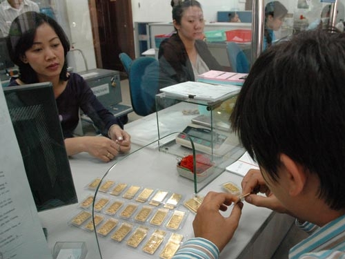 Gửi tiết kiệm vàng phải đóng thuế?