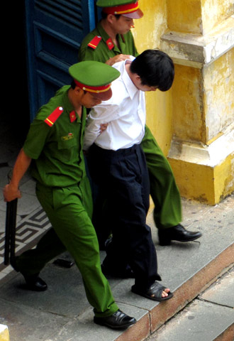 Giữ nguyên 2 án tử hình với kẻ giết phó bí thư quận