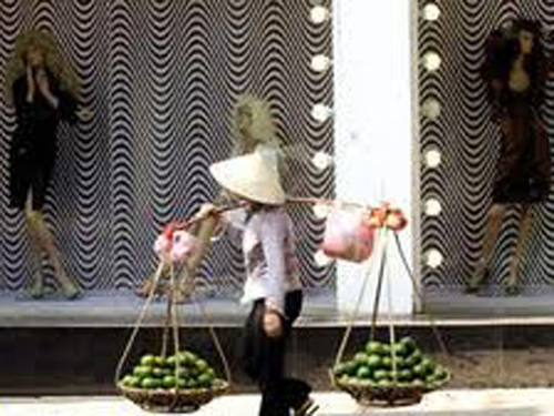 Bát phở 750.000 đồng và mơ một bữa ăn có thịt!