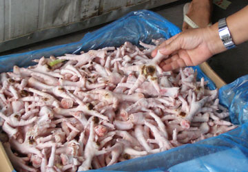 Bữa ăn: Soi từ biên giới để tự bảo vệ