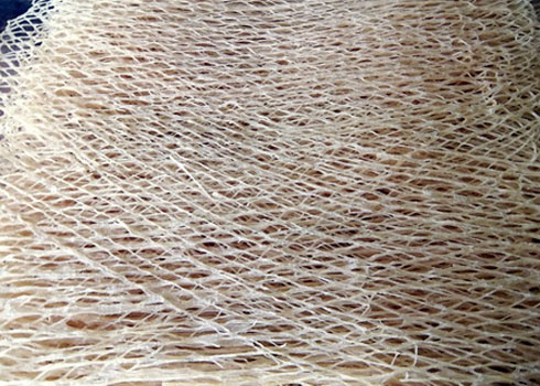 Dân dã món phở sắn trộn nhộng và chuối cây Quảng Nam