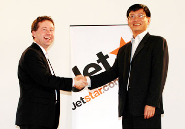 Nguyên tổng giám đốc Jetstar Pacific không được xuất ngoại