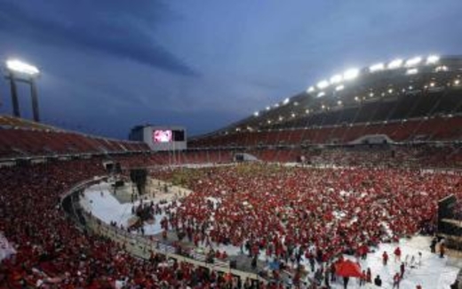 Nguy cơ bất ổn nếu đảng cầm quyền Thái Lan bị giải tán