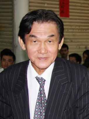 Hiệu trưởng Trường ĐH Hồng Bàng:  “Tôi không hề biết sinh viên không muốn mua đồng phục”