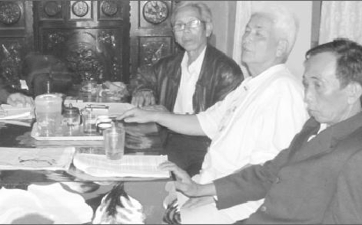 Người tố "Anh hùng khai man thành tích" bị dọa xã hội đen “xử”