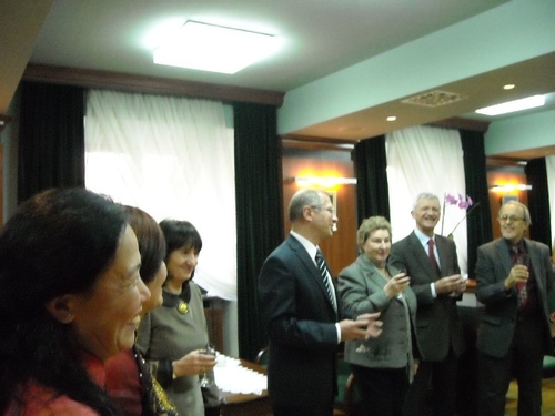 Chúc mừng Tiến Sĩ Nguyễn Đình Châu đã bảo vệ thành công luận án Tiến Sĩ Khoa Học