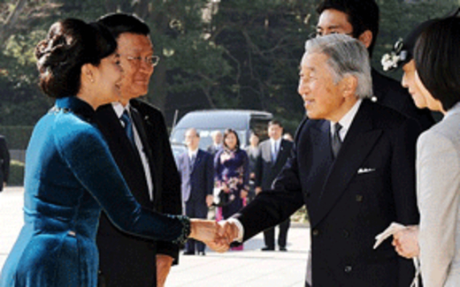 Việt Nam kêu gọi không dùng vũ lực ở biển Đông