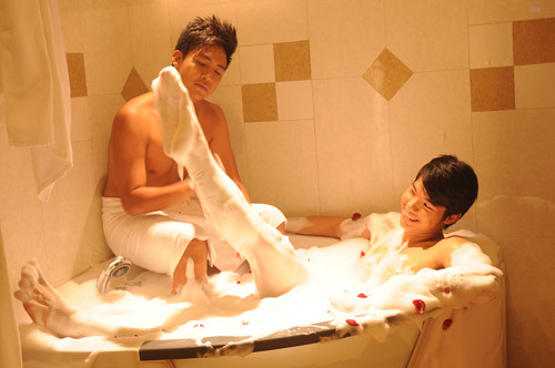 Phim đồng tính Việt: Từ rụt rè đến nổi loạn