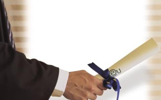 Giảng viên đại học kiểu... gà đồi!