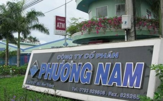 Khốn đốn vì nhà băng tranh nhau đòi nợ