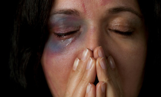 Chuyện một người lạ, máu và nước mắt