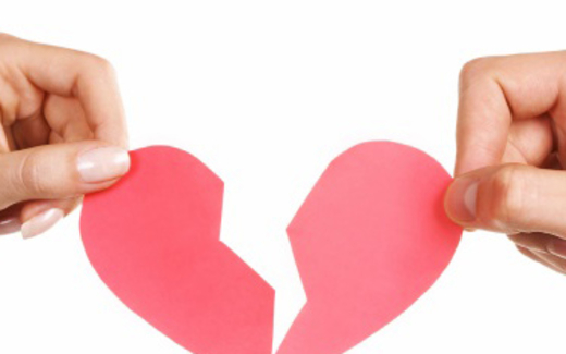 Hôn nhân ngắn ngủi, tại ai?