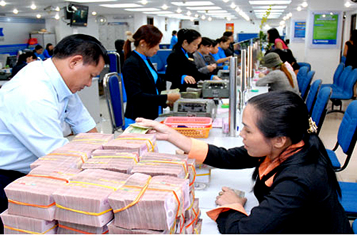Tín dụng mong manh: Nới chỉ tiêu, giữ chất lượng
