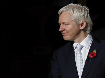 Nhà sáng lập Wikileaks khó tránh bị dẫn độ về Thụy Điển