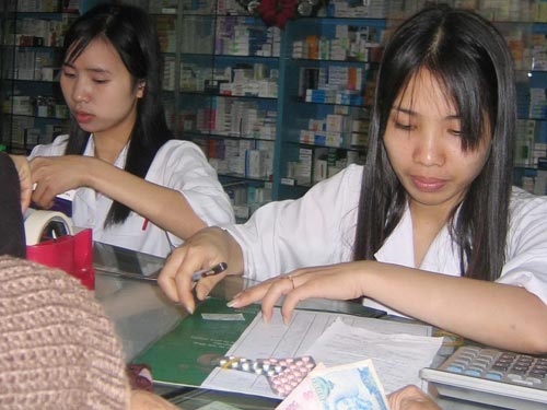 Khó quản giá thuốc!