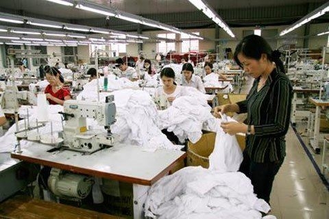 Dệt may 'ăn đong' thời khủng hoảng