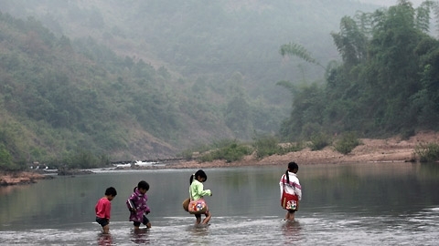 Băng dòng Kỳ Cùng đi đón chữ