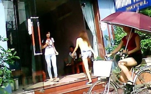 Biết rồi! Nói làm gì!