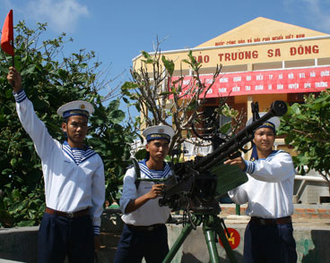 Phép thử của Trung Quốc và giải pháp của Việt Nam