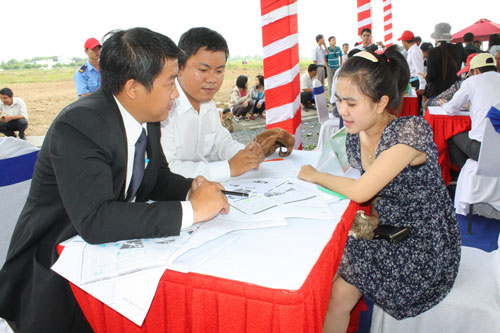 Địa ốc bung hàng đón tết